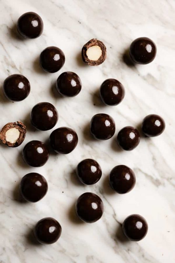 Dark Chocolate Macadamias - 100g from Berry Bon Bon theberrybonbon.com.au